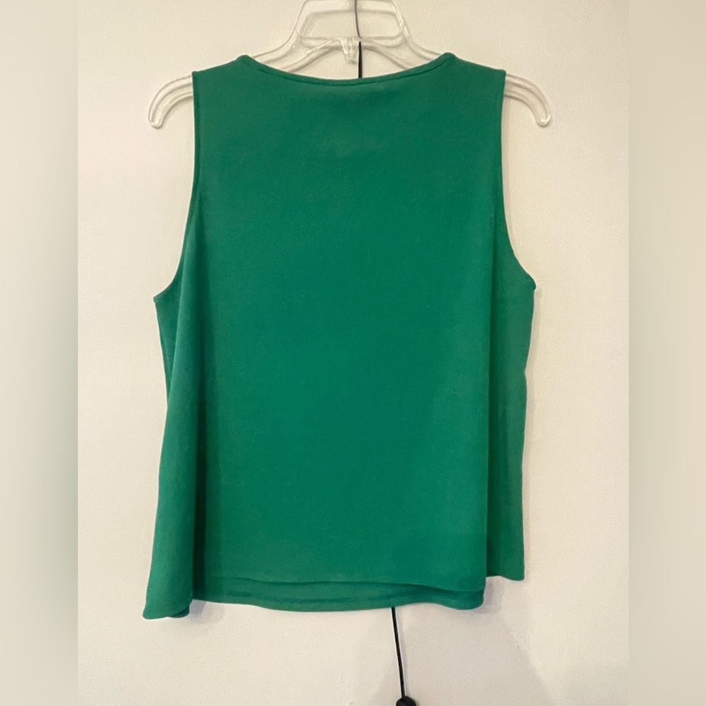 Green Keyhole Tank Top - Picture 2 of 4